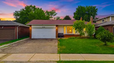 6346 Neuchatel Road, Mississauga, On L5n 2j8