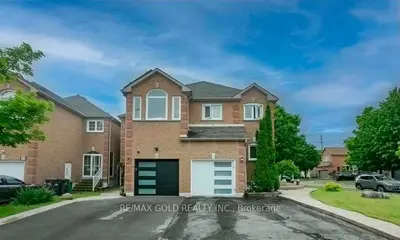 95 Lent Crescent, Brampton, On L6y 4x7