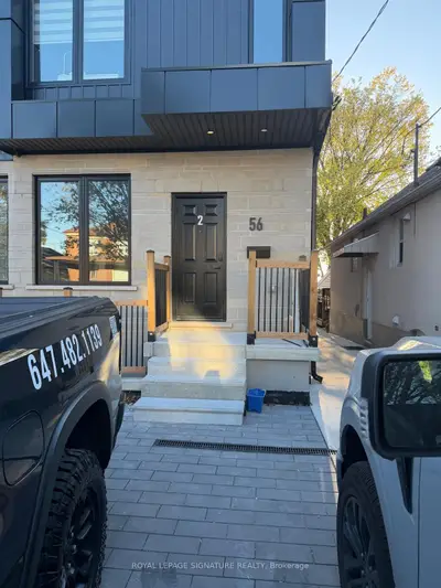 56 Hartley Avenue 5, Toronto, On M6e 4e9