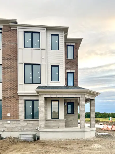 2 Thornbird Crescent Main, Brampton, On L6v 3n5