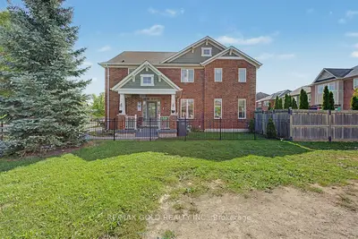 24 Haverty Trail, Brampton, On L7a 0s2