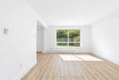 45 Swordbill Drive 4, Toronto, On M9a 4v3
