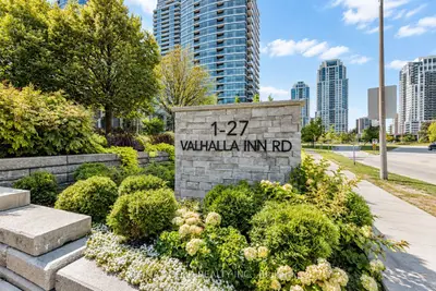 23 Valhalla Inn Road 45, Toronto, On M9b 0b3