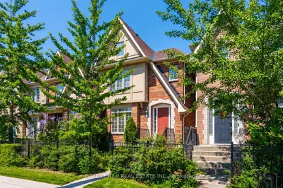 3549 Eglinton Avenue W, Mississauga, On L5m 7t3