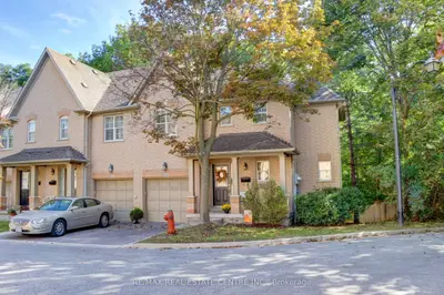 8305 Mclaughlin Road 19, Brampton, On L6y 5g3