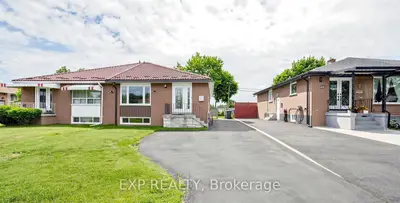 71 Addington Crescent Main, Brampton, On L6t 2r4