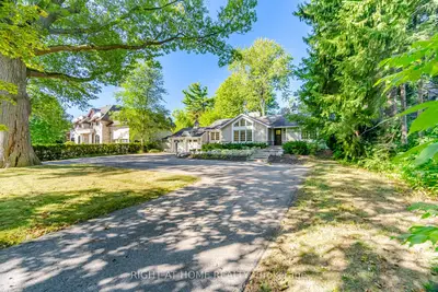 1037 Lakeshore Road W, Oakville, On L6l 1e7