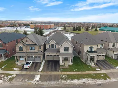95 Pembrook Street, Caledon, On L7e 2k1
