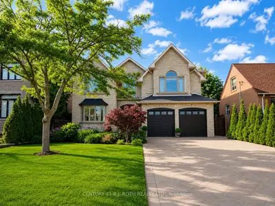 20 Creston Road, Toronto, On M6a 1j1