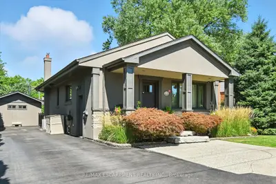 2209 Ghent Avenue, Burlington, On L7r 1y6