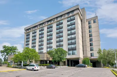 2737 keele Street 213, Toronto W05, ON M3M 2E9