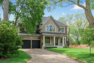 1429 Dundas Crescent, Mississauga, On L5c 1e8