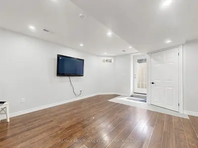 3850 Partition Road Basement, Mississauga, On L5n 8n2