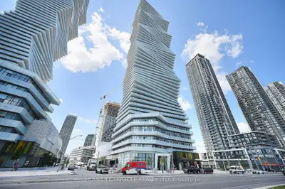 3900 Confederation Parkway 209, Mississauga, On L5b 0m3