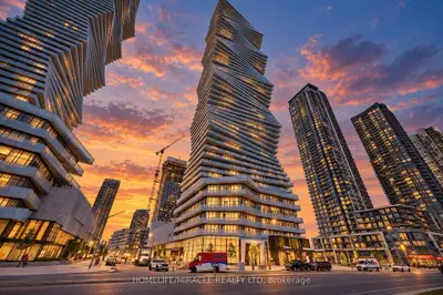 3900 Confederation Parkway 209, Mississauga, On L5b 0m3