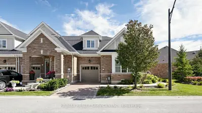 35 Lobelia Street 4, Brampton, On L6r 3z6