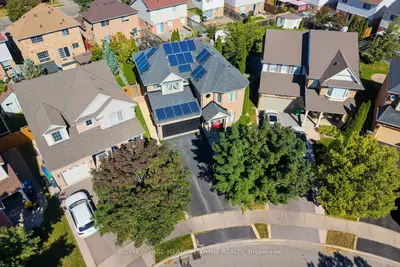 43 Thorpe Crescent, Brampton, On L7a 1p8