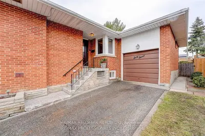 67 Saskatoon Drive Lower, Toronto, On M9p 2g1
