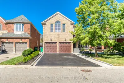 3133 Mission Hill Drive, Mississauga, On L5m 0b2