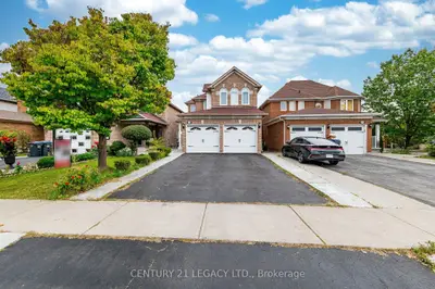 64 Narrow Valley Crescent, Brampton, On L6r 2m4