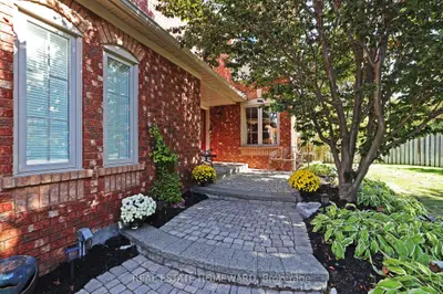 3332 Forrestdale Circle, Mississauga, On L5n 6x5