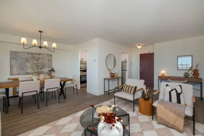 360 Ridelle Avenue 1607, Toronto, On M6b 1k1