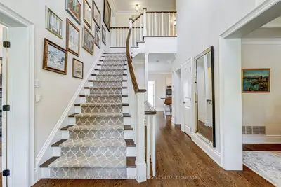 2305 Belyea Street, Oakville, On L6l 1n7