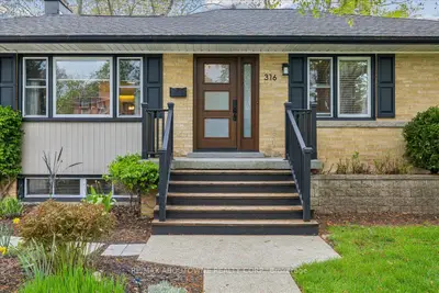 316 River Side Drive, Oakville, On L6k 3n4