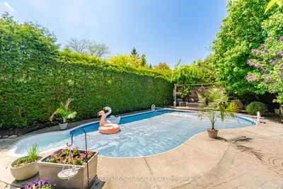 5390 Mcfarren Boulevard, Mississauga, On L5m 5y5