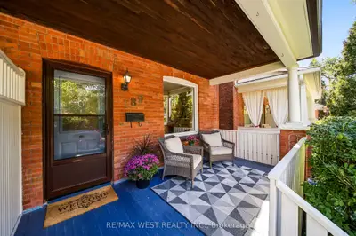 189 Pacific Avenue, Toronto, On M6p 2p6