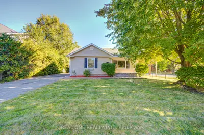 1099 Kent Avenue, Oakville, On L6h 1z9