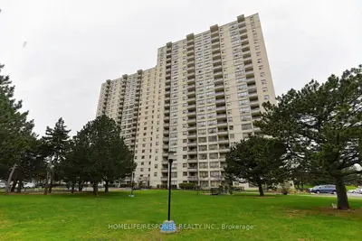 390 Dixon Road 1903, Toronto, On M9r 1t4