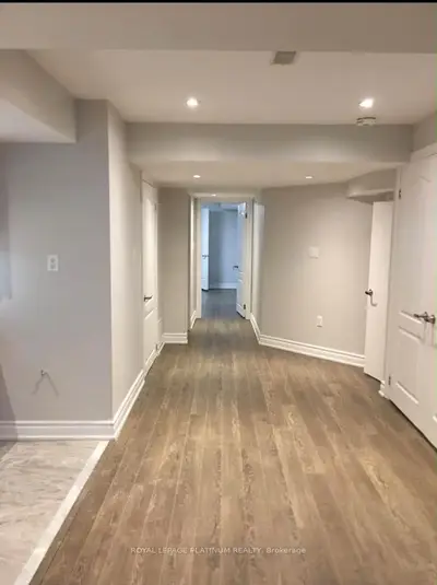 11 Oxendon Road Bsmt, Brampton, On L7a 4m4