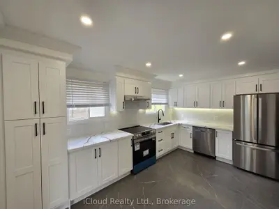 2636 Crystalburn Avenue Upper, Mississauga, On L5b 2n8
