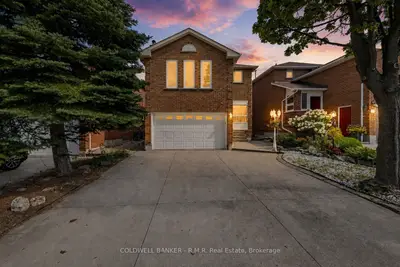 292 Ukraine Road, Mississauga, On L5b 3w6