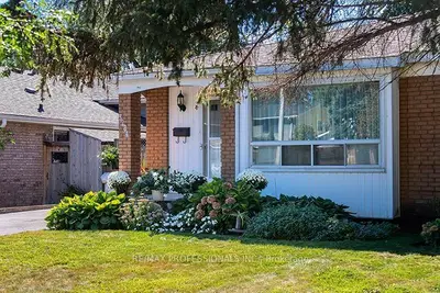 3284 Hornbeam Crescent, Mississauga, On L5l 1b4