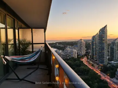 20 Shore Breeze Drive 3103, Toronto, On M8v 0c7