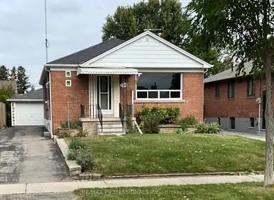 130 Yorkview Drive, Toronto, On M8z 2g4