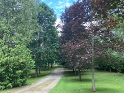 12170 Sixth Line Nassagaweya, Milton, On L7j 2l7