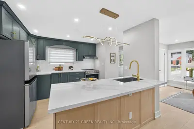 3628 Anniversary Road, Mississauga, On L5c 2g1