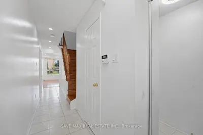 39 Caruso Drive, Brampton, On L6y 5b2