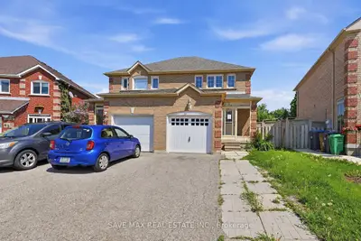 39 Caruso Drive, Brampton, On L6y 5b2