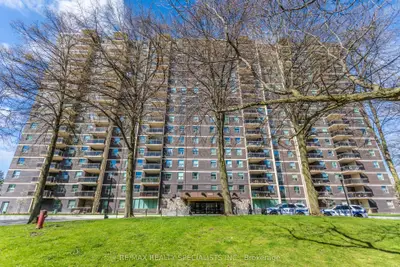 966 Inverhouse Drive 410, Mississauga, On L5j 4b6