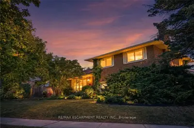 517 Rosedale Crescent, Burlington, On L7n 2s7
