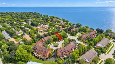 45 Tradewind Drive, Oakville, On L6l 6k9