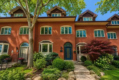 45 Tradewind Drive, Oakville, On L6l 6k9