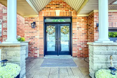 1436 GULLEDGE Trail, Oakville, ON L6M 3Z8