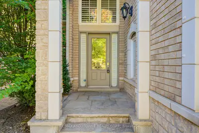 2435 Hertfordshire Way, Oakville, On L6h 7m8
