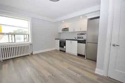 3465 Lake Shore Boulevard W 5, Toronto, On M8w 1n2