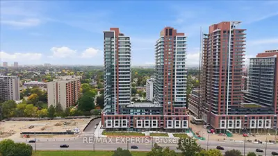4010 Eglinton Avenue W 2002, Toronto, On M9a 0g5